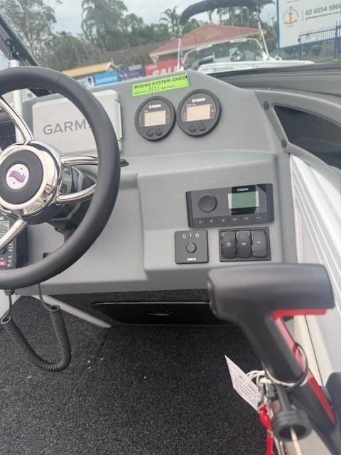 2025 QUINTREX 500 Cruiseabout Pro