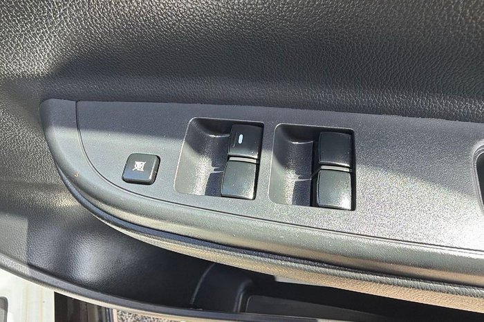 2019 Mitsubishi Triton GLX+ MR MY20 4X4 Dual Range White