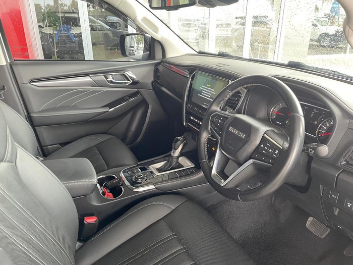 2021 Isuzu MU-X LS-T