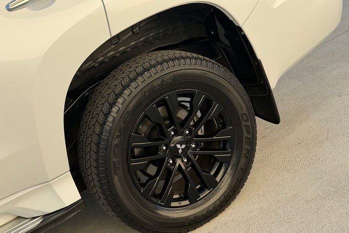 2022 Mitsubishi Pajero Sport GSR