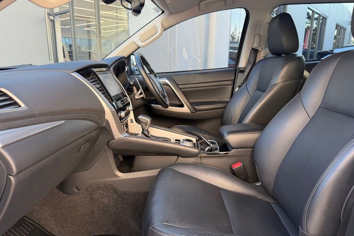 2022 Mitsubishi Pajero Sport GSR