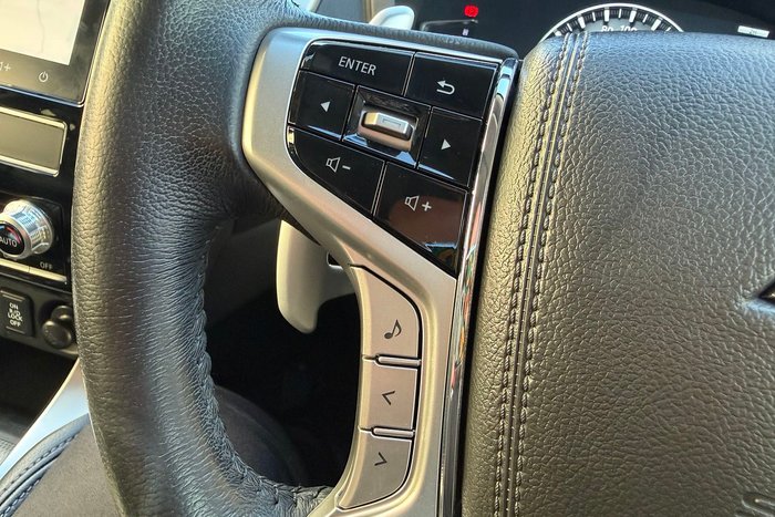 2022 Mitsubishi Pajero Sport GSR