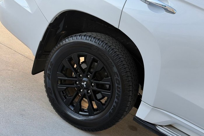 2022 Mitsubishi Pajero Sport GSR