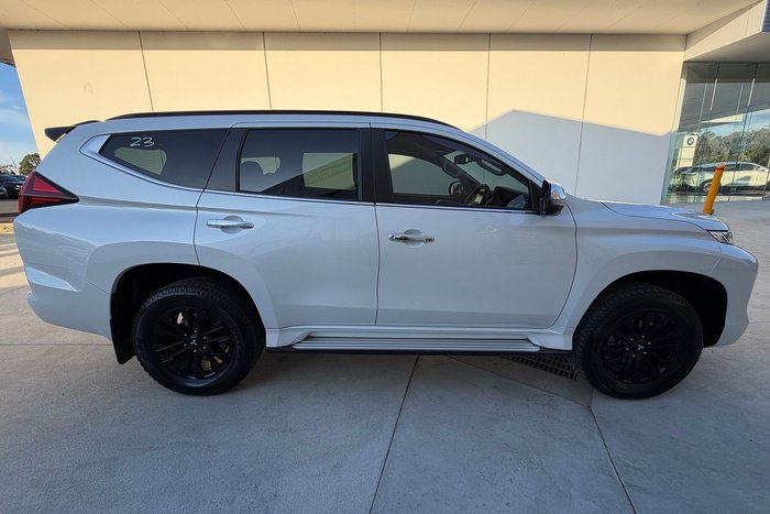 2022 Mitsubishi Pajero Sport GSR