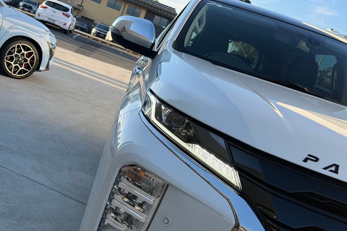 2022 Mitsubishi Pajero Sport GSR