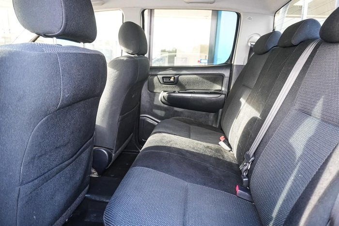 2014 Toyota Hilux SR