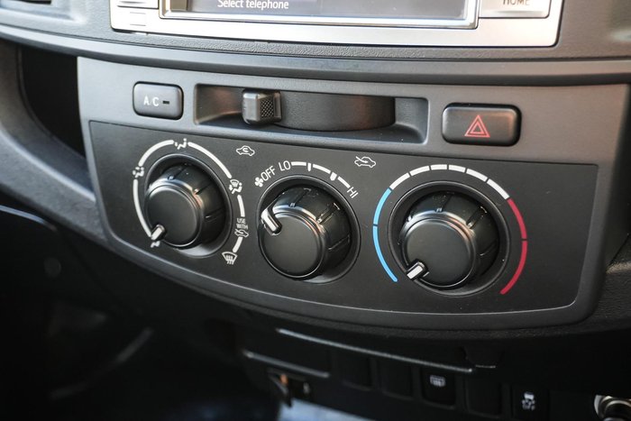 2014 Toyota Hilux SR