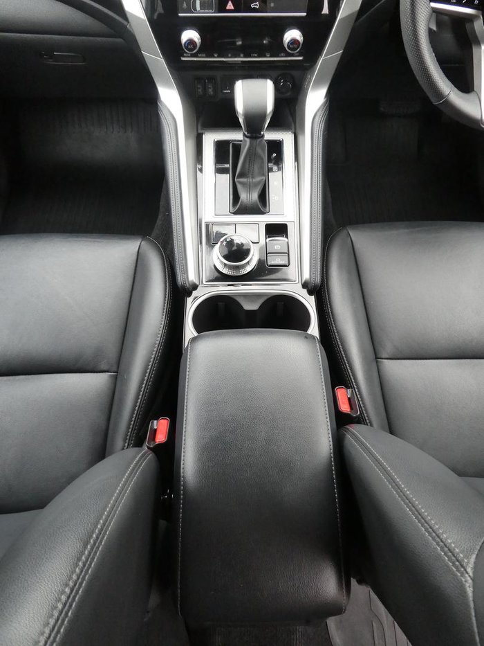 2024 Mitsubishi Pajero Sport Exceed