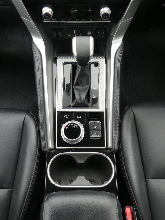 2024 Mitsubishi Pajero Sport Exceed