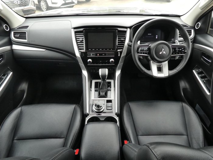 2024 Mitsubishi Pajero Sport Exceed