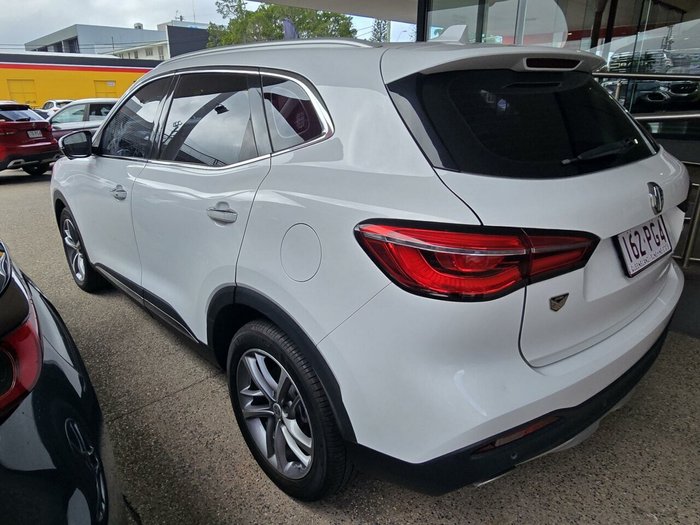 2022 MG HS Essence X
