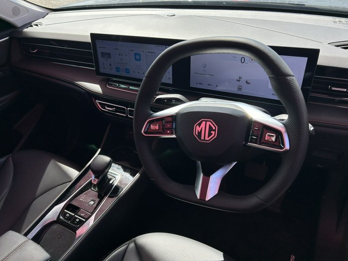 2024 MG HS Essence
