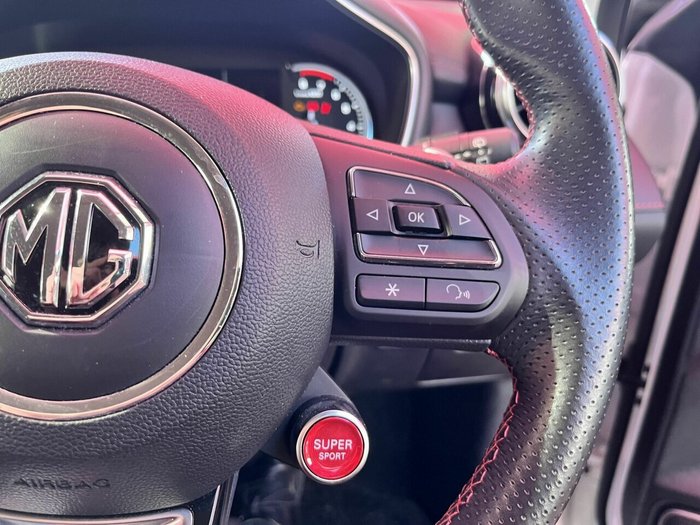 2022 MG HS Excite X