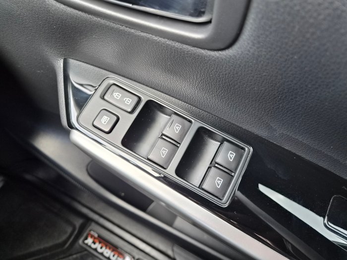 2023 Mitsubishi Pajero Sport GLS