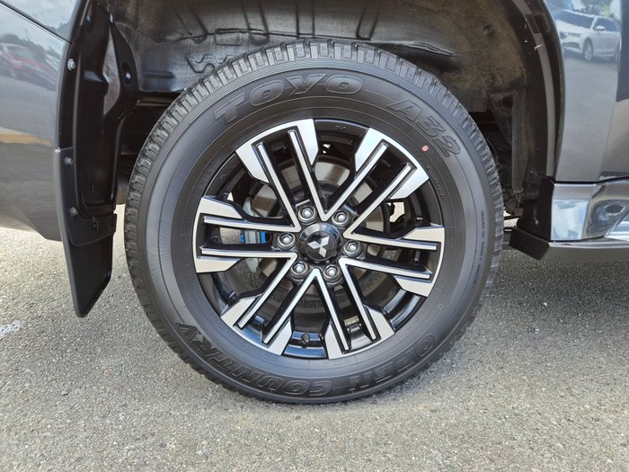 2023 Mitsubishi Pajero Sport GLS