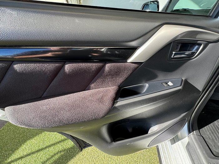 2018 Mitsubishi Pajero Sport GLX