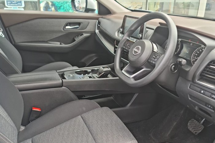 2024 Nissan X-TRAIL ST