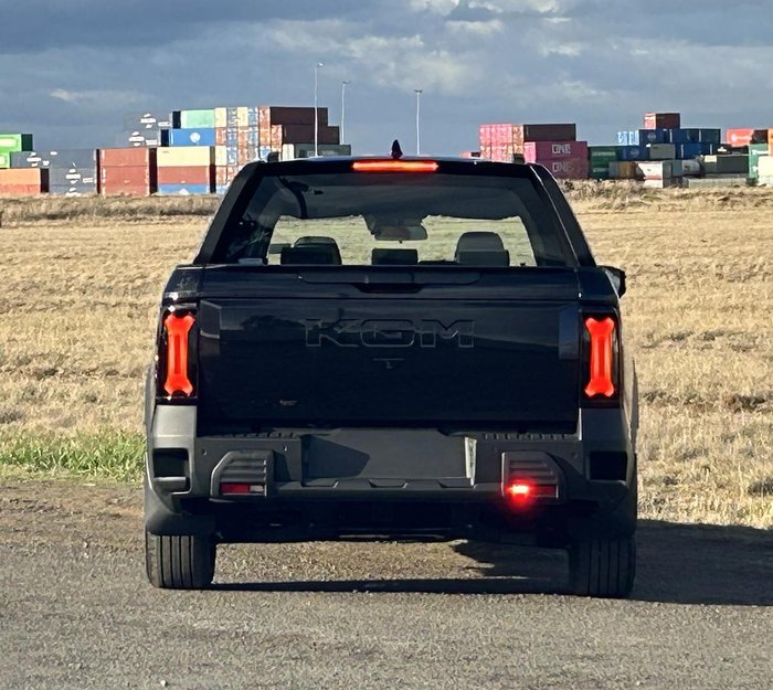 2026 KGM Musso EV 2WD Black Edge