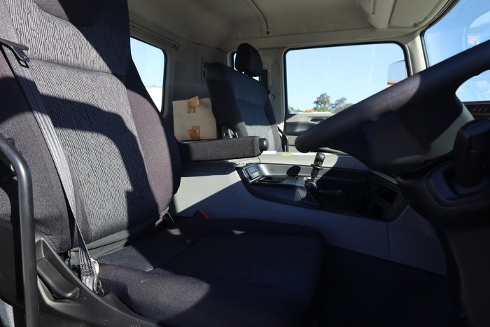 2024 Fuso Shogun FS76 400 White