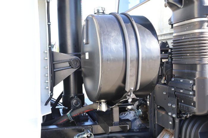 2024 Fuso Shogun FS76 400 White