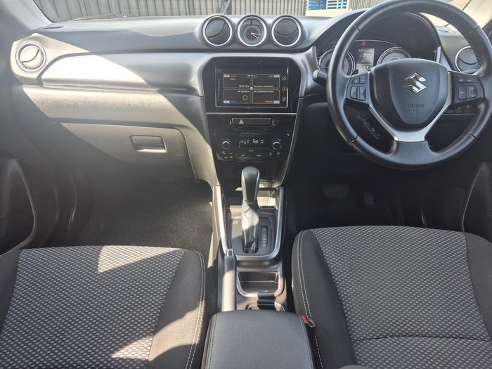 2018 Suzuki Vitara RT-S LY Savannah Ivory