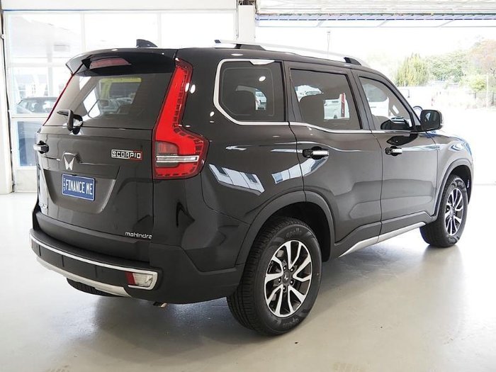 2025 Mahindra Scorpio Z8L+