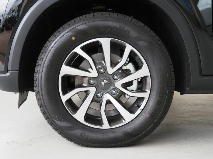 2025 Mahindra Scorpio Z8L+