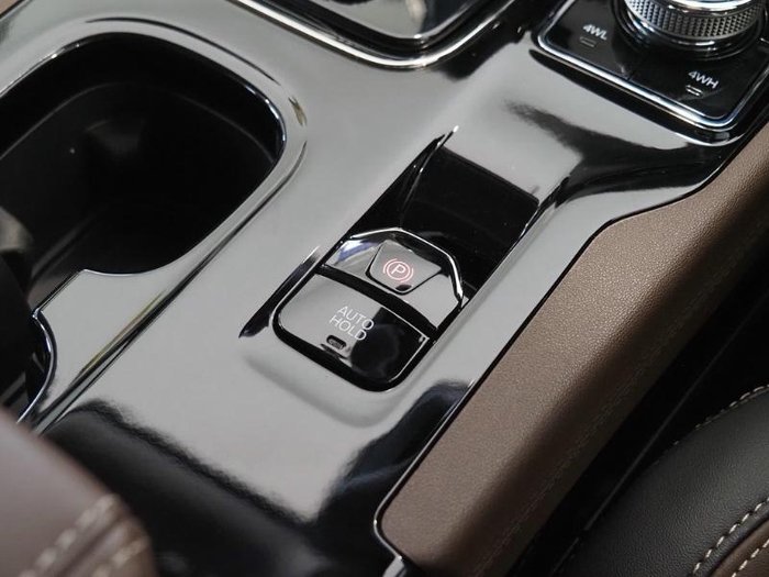 2025 Mahindra Scorpio Z8L+