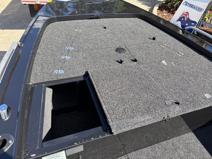 2026 QUINTREX 440 Hornet Trophy