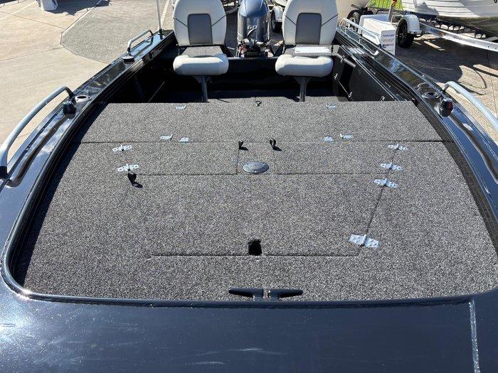 2026 QUINTREX 440 Hornet Trophy