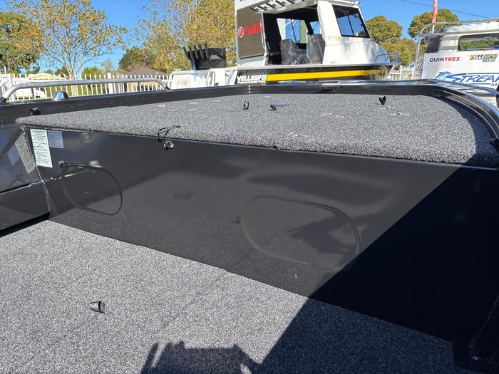 2026 QUINTREX 440 Hornet Trophy