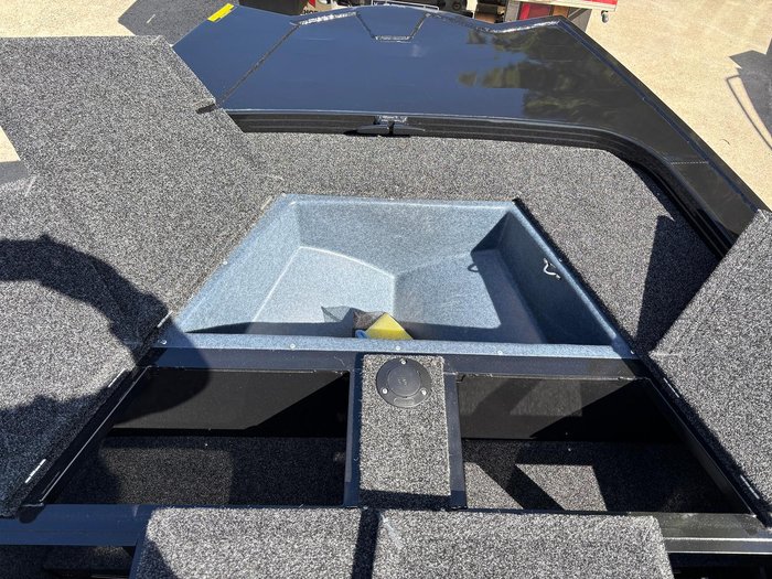 2026 QUINTREX 440 Hornet Trophy