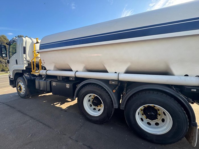2010 Isuzu F Series FVZ 1400 WHITE