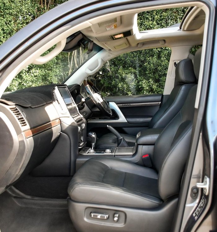 2020 Toyota Landcruiser Sahara