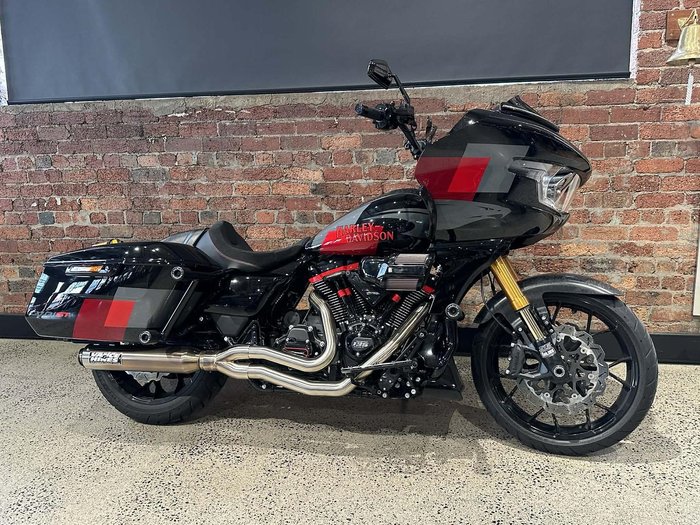 Harley-Davidson CVO Road Glide ST 121 (FLTRXSTSE) Touring