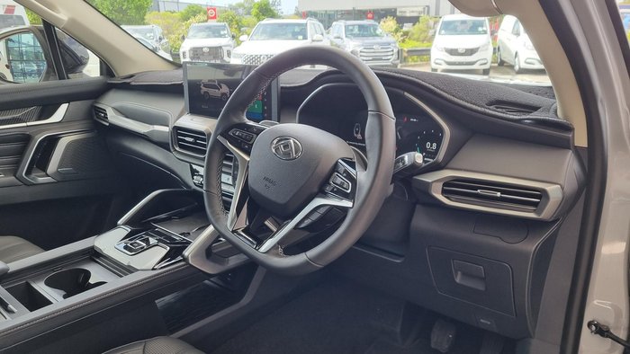 2024 LDV D90 Executive