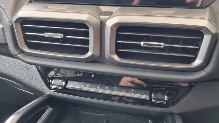 2024 LDV D90 Executive