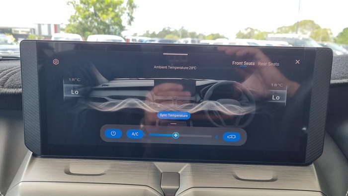 2024 LDV D90 Executive