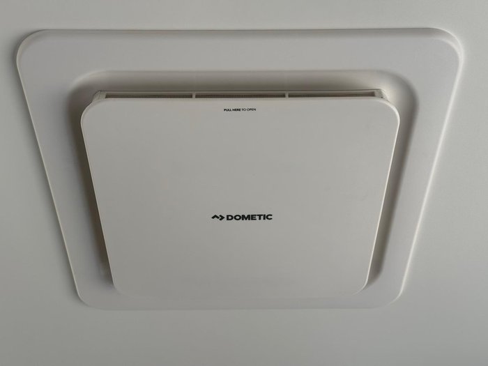 2025 JB Caravans Scorpion Sting 22' Fd Large Ensuite Cafe