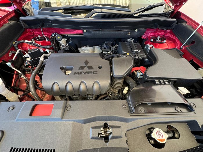 2020 Mitsubishi Outlander LS