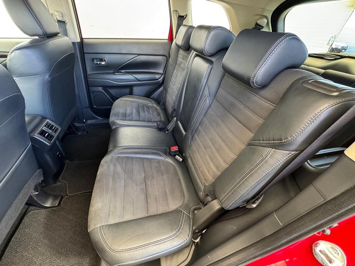 2020 Mitsubishi Outlander LS