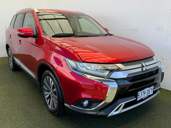2020 Mitsubishi Outlander LS
