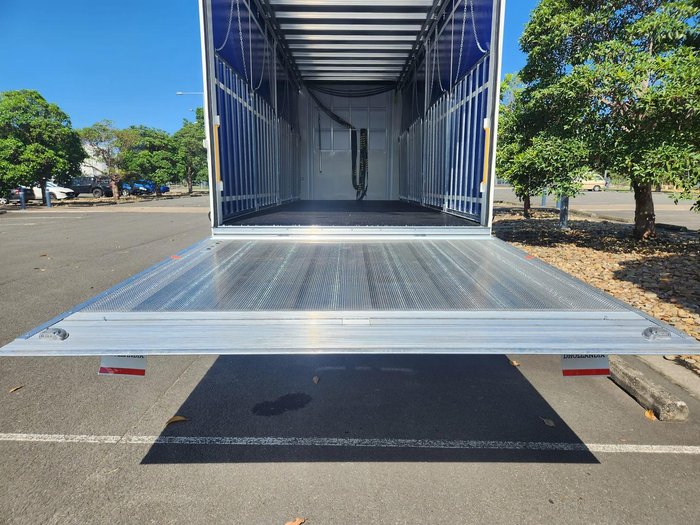 2025 Isuzu F Series FSD 140/120-240 AM R56
