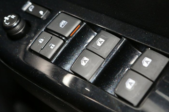 2022 Toyota Hilux SR5