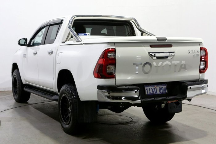 2022 Toyota Hilux SR5
