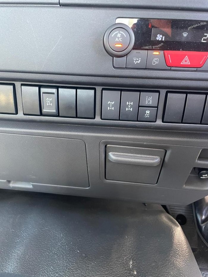 2025 Isuzu F Series FXY 260-355 AT R63