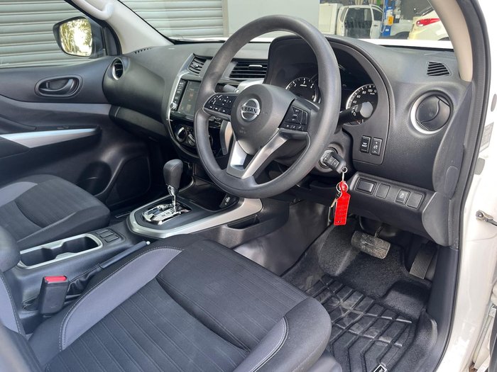2021 Nissan Navara SL