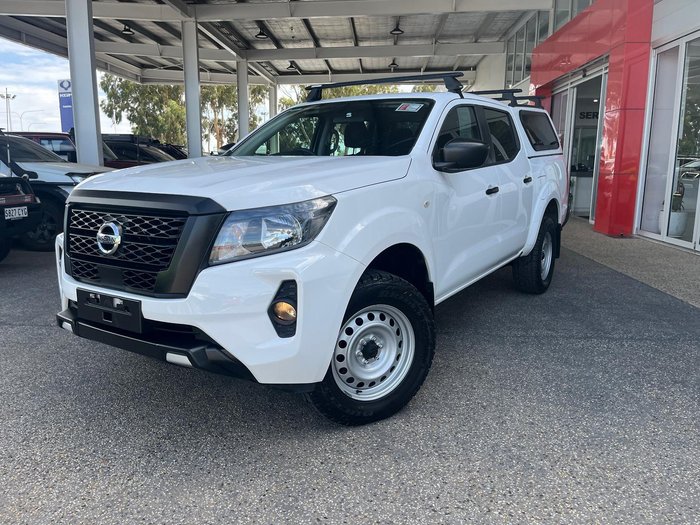 2021 Nissan Navara SL
