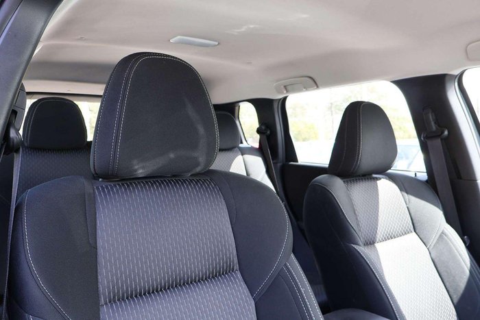 2024 Mitsubishi Outlander ES