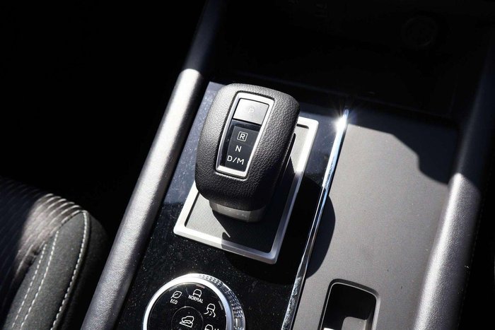 2024 Mitsubishi Outlander ES